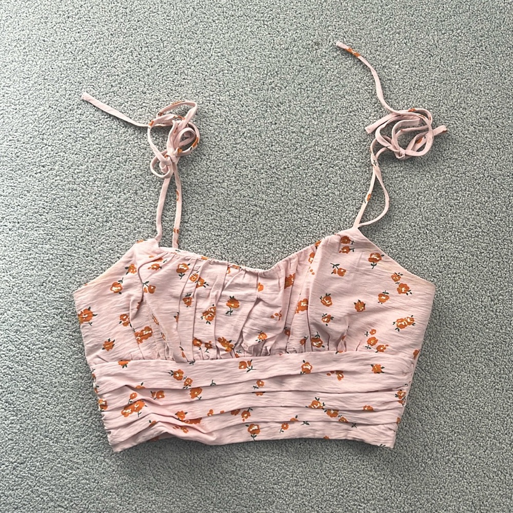 Forever 21 Pink Crop Tank Top, Size M